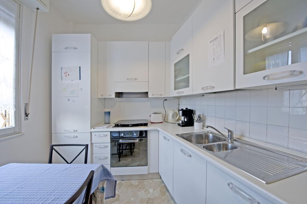 Apartment Chiesarossa Milano Oda fotoğraf