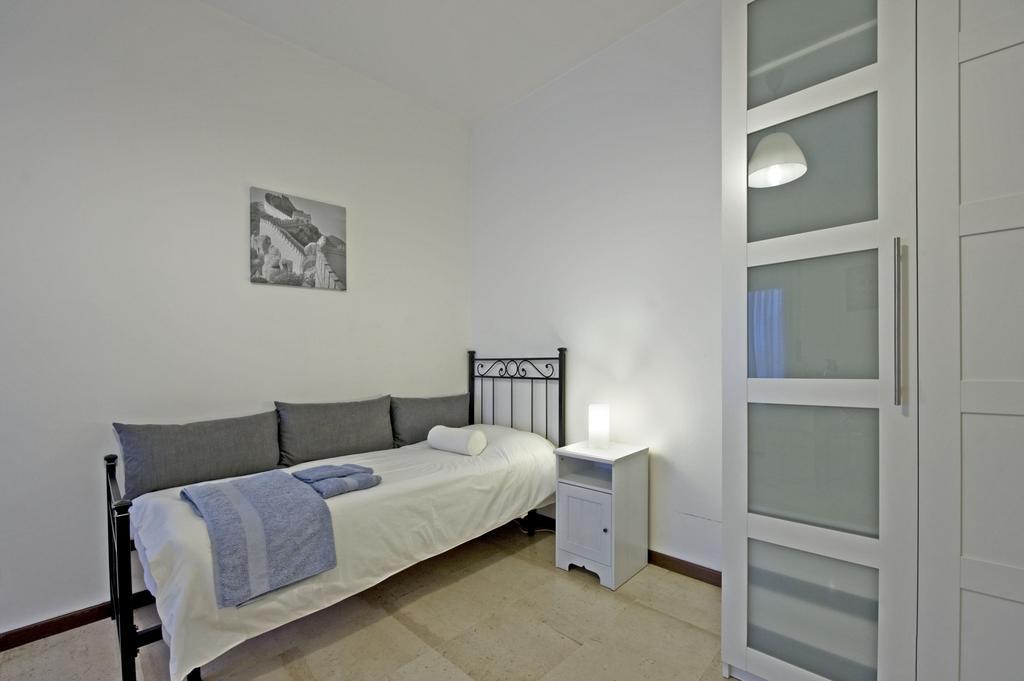 Apartment Chiesarossa Milano Oda fotoğraf